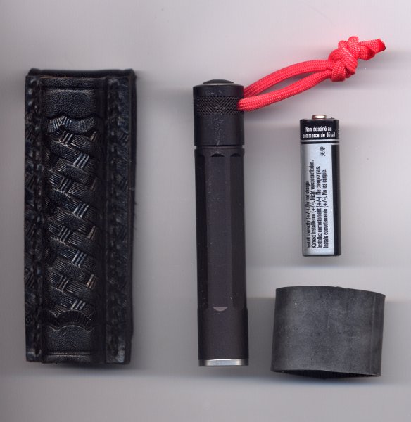 Add a battery or pen holder to the leather Mini Maglite holster